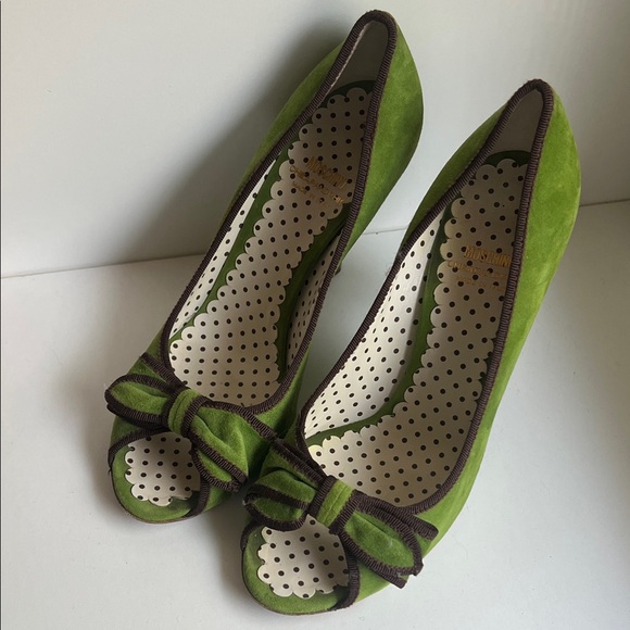 Moschino Shoes - Moschino Green Bow Peep-Toe Heels